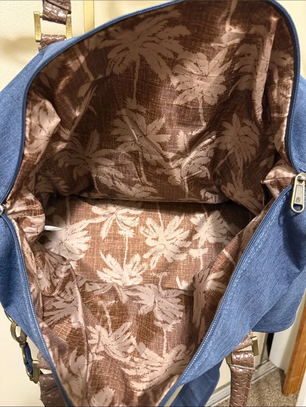Tommy Bahama Canvas Travel Bag Weekend Tote Duffel Bag